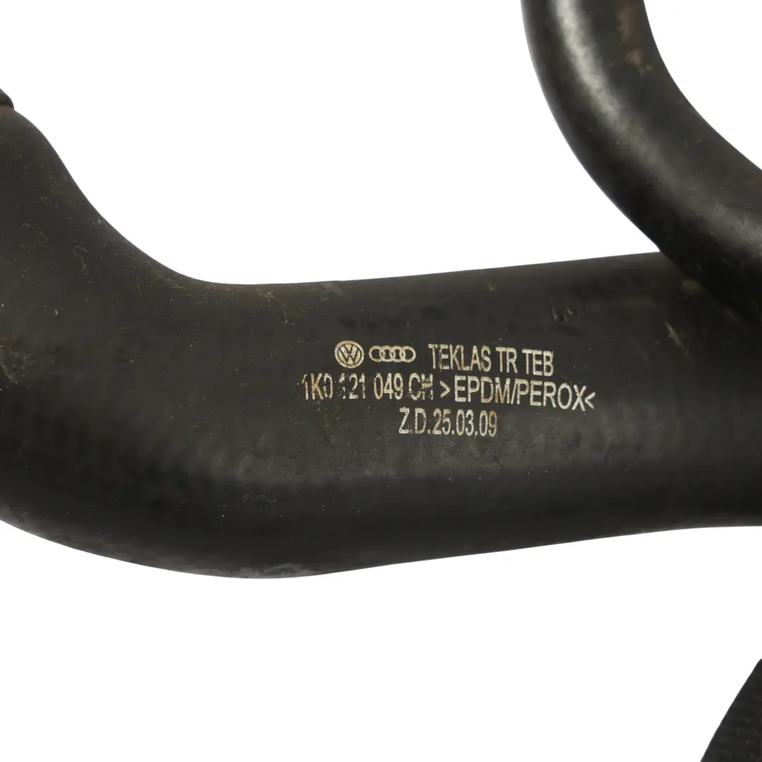 Tubo Acqua Refrigerante Linea Tubo 1.4 TFSI CAXC per Audi A3 8P con numero di parte 1K0121049CH Audi A3 8P Tubo Acqua Refrigerante Linea Tubo 1.4 TFSI CAXC - SKU 1K0121049CH - Numero di parte 1K0121049CH