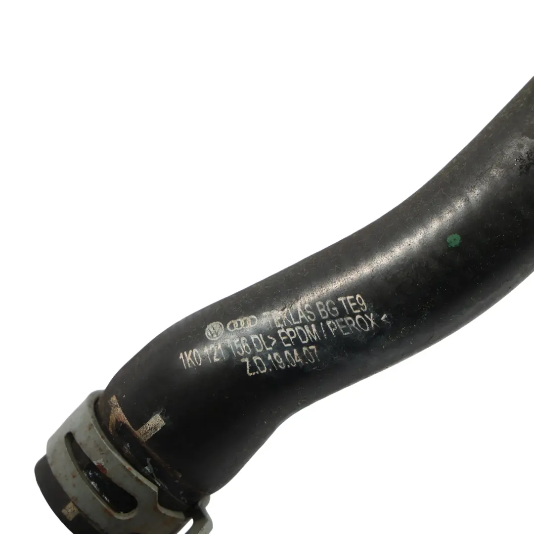 Wasser Schlauch Kühlmittelleitung 2.0 TDI für Audi A3 8P Seat Leon II mit Teilenummer 1K0121156DL Audi A3 8P Seat Leon II Wasser Schlauch Kühlmittelleitung 2.0 TDI - SKU 1K0121156DL - Teilenummer 1K0121156DL