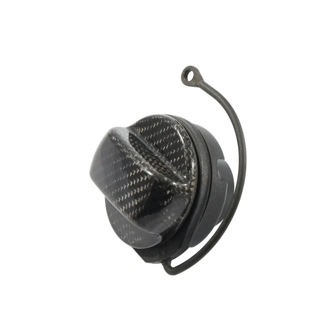 Mk6 5K Tappo Serbatoio Benzina Carbonio 1K0201550AL per VW Volkswagen Golf R con numero di parte 1K0201550AL-CARBON VW Volkswagen Golf R Mk6 5K Tappo Serbatoio Benzina Carbonio 1K0201550AL - SKU 1K0201550AL-CARBON - Numero di parte 1K0201550AL-CARBON