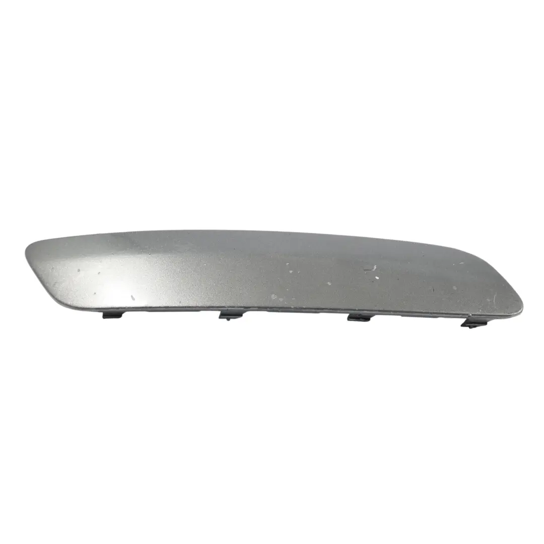 Mk5 Modanatura Paraurti Anteriore Destro Grigio A7T per Volkswagen Golf con numero di parte 1K0807718B Volkswagen Golf Mk5 Modanatura Paraurti Anteriore Destro Grigio A7T - SKU 1K0807718B-UGR - Numero di parte 1K0807718B