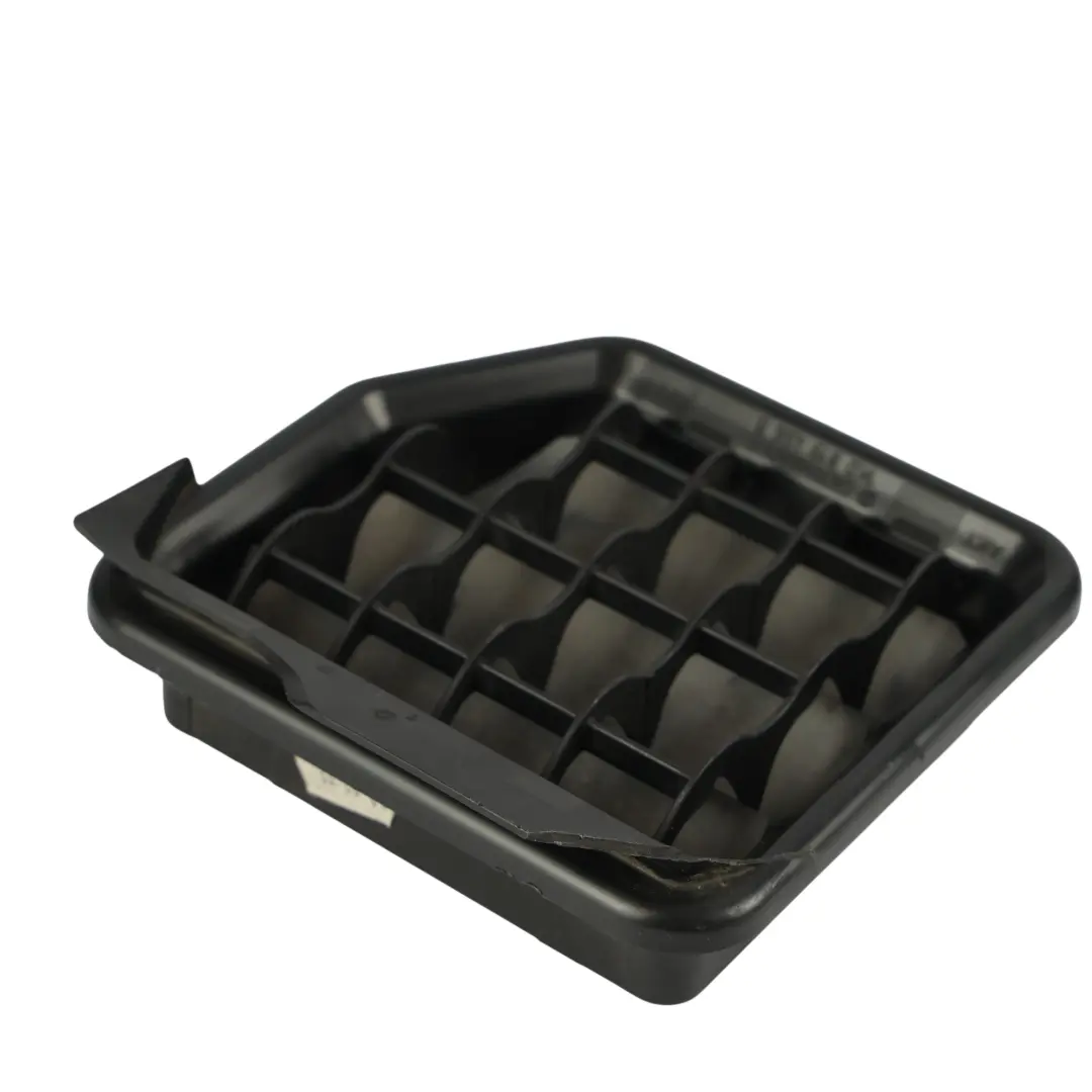 Volkswagen Golf Mk6 Scirocco Mk3 Rejilla De Ventilación Derecha - SKU 1K0819466B - Número de pieza 1K0819466B