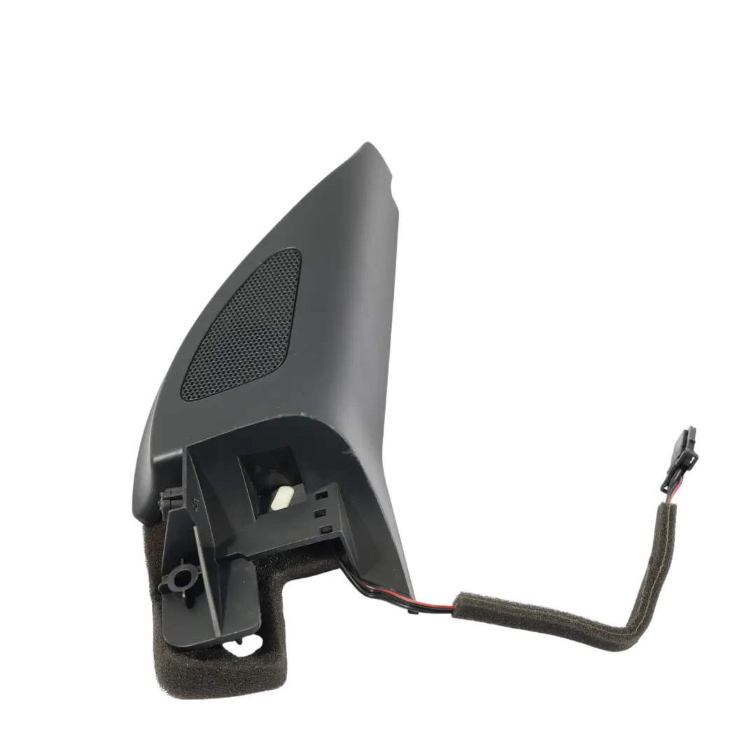 Mk5 Tweeter Altavoz Triángulo Cubierta Delantera Derecha para VW Golf con número de pieza 1K0837974M VW Golf Mk5 Tweeter Altavoz Triángulo Cubierta Delantera Derecha - SKU 1K0837974M - Número de pieza 1K0837974M