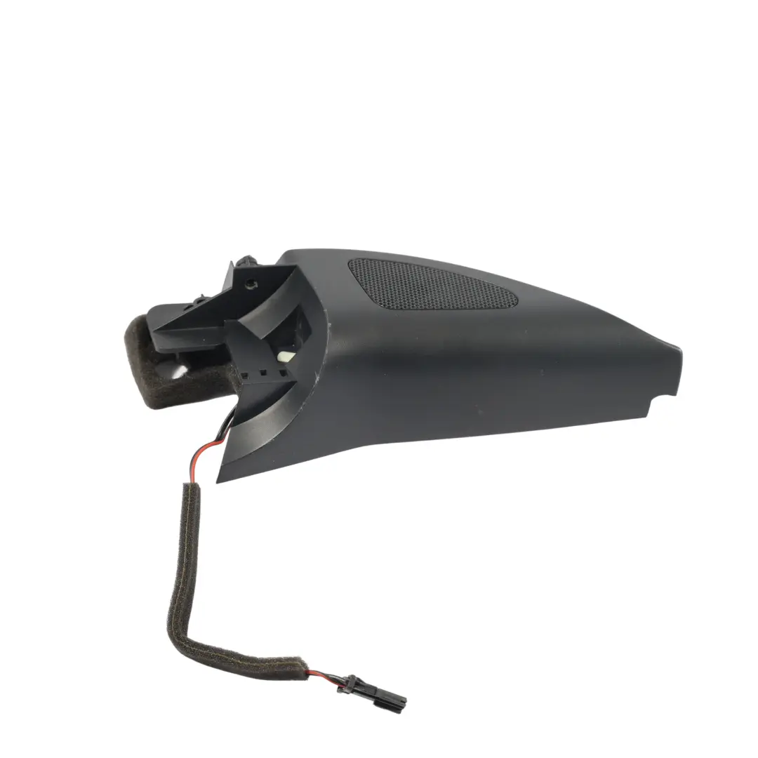 Mk5 Osłona Głośnika Tweetera Drzewi Prawy Przód do VW Golf o numerze 1K0837974M VW Golf Mk5 Osłona Głośnika Tweetera Drzewi Prawy Przód - SKU 1K0837974M - Numer Części 1K0837974M