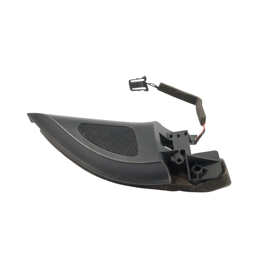 Mk5 Osłona Głośnika Tweetera Drzewi Prawy Przód do VW Golf o numerze 1K0837974M VW Golf Mk5 Osłona Głośnika Tweetera Drzewi Prawy Przód - SKU 1K0837974M - Numer Części 1K0837974M