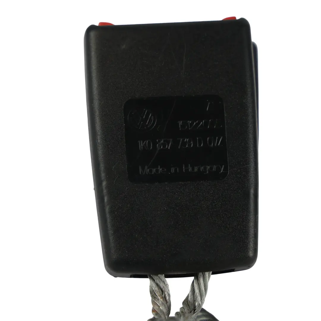 VW Golf Mk5 Podwójna Klamra Zapinka Pasa Środek Lewa - SKU 1K0857739D - Numer Części 1K0857739D