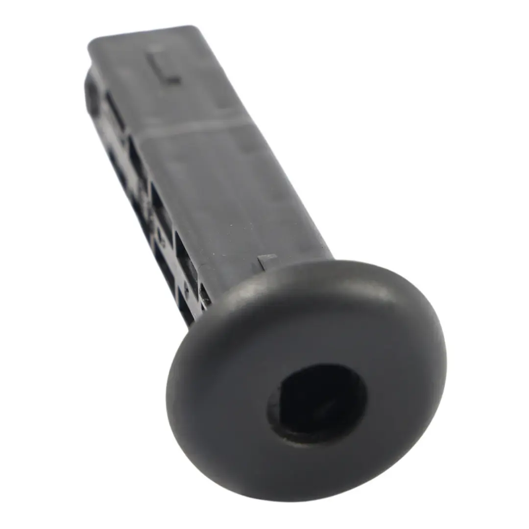 Guide D'Appuie-Tête Siège Avant pour Volkswagen Golf Mk7 Skoda Octavia 5E à propos du numéro de pièce 1K0881920Q Volkswagen Golf Mk7 Skoda Octavia 5E Guide D'Appuie-Tête Siège Avant - SKU 1K0881920Q - Numéro de pièce 1K0881920Q