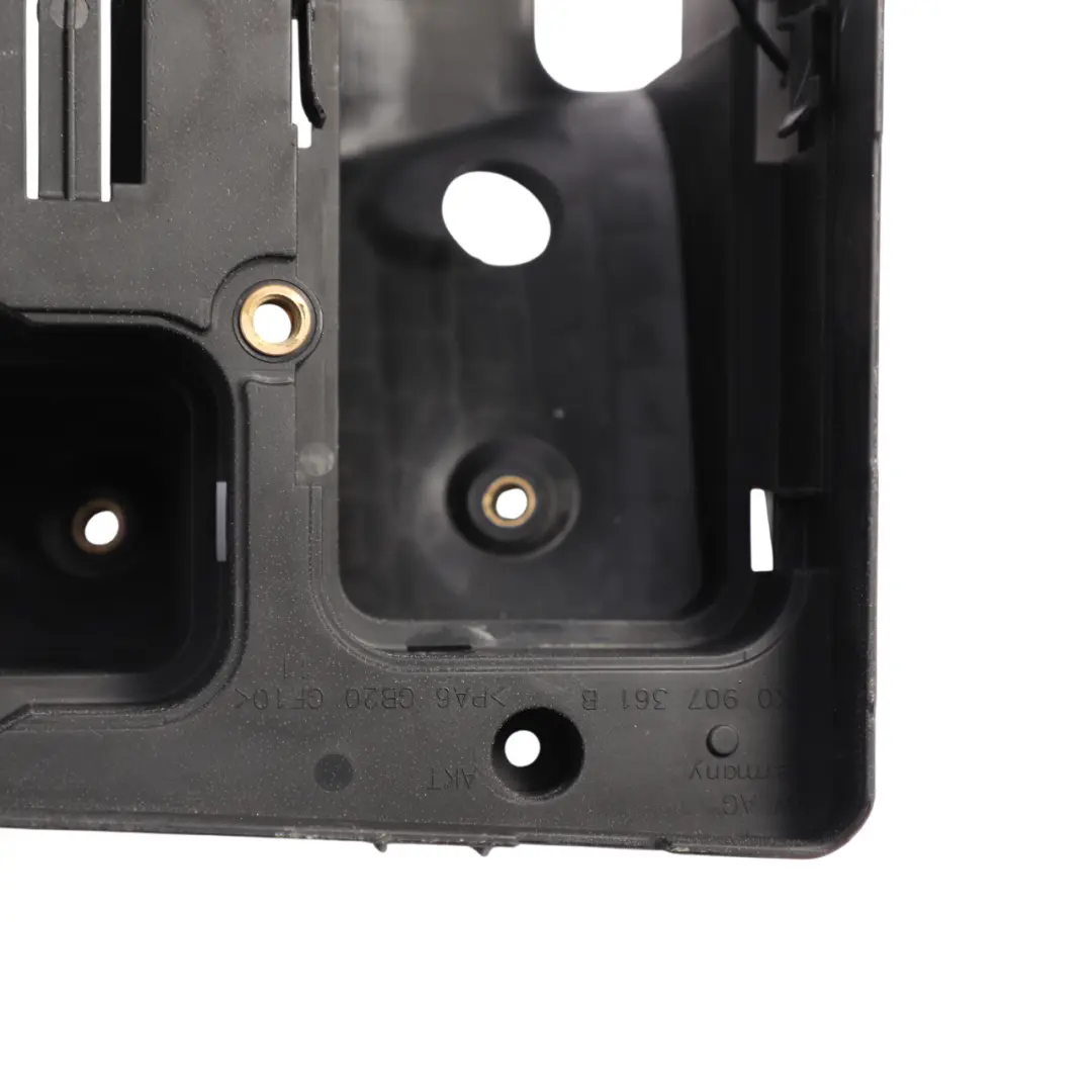 Audi A3 Q3 8U Supporto Scatola Fusibili Relè - SKU 1K0907361B - Numero di parte 1K0907361B