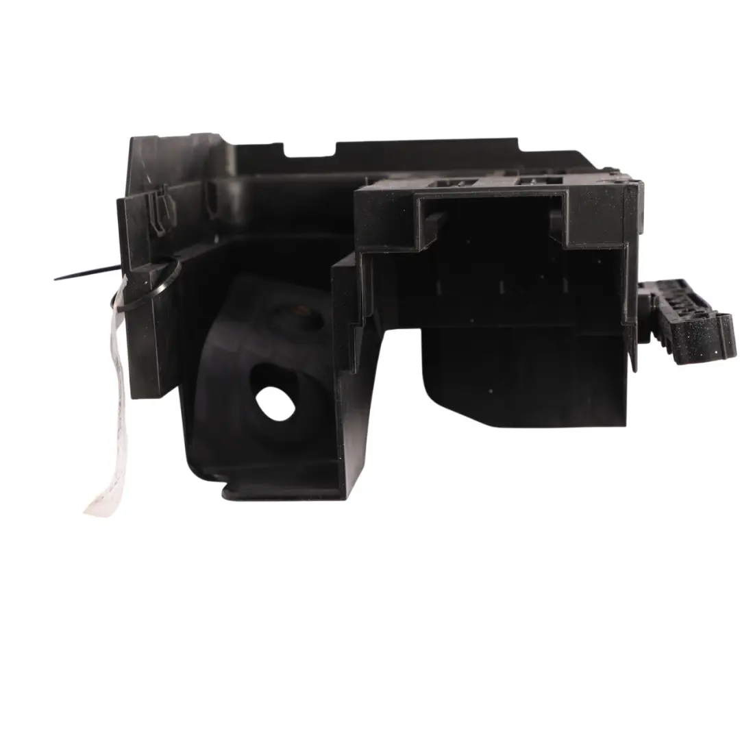 Supporto Scatola Fusibili Relè per Audi A3 Q3 8U con numero di parte 1K0907361B Audi A3 Q3 8U Supporto Scatola Fusibili Relè - SKU 1K0907361B - Numero di parte 1K0907361B
