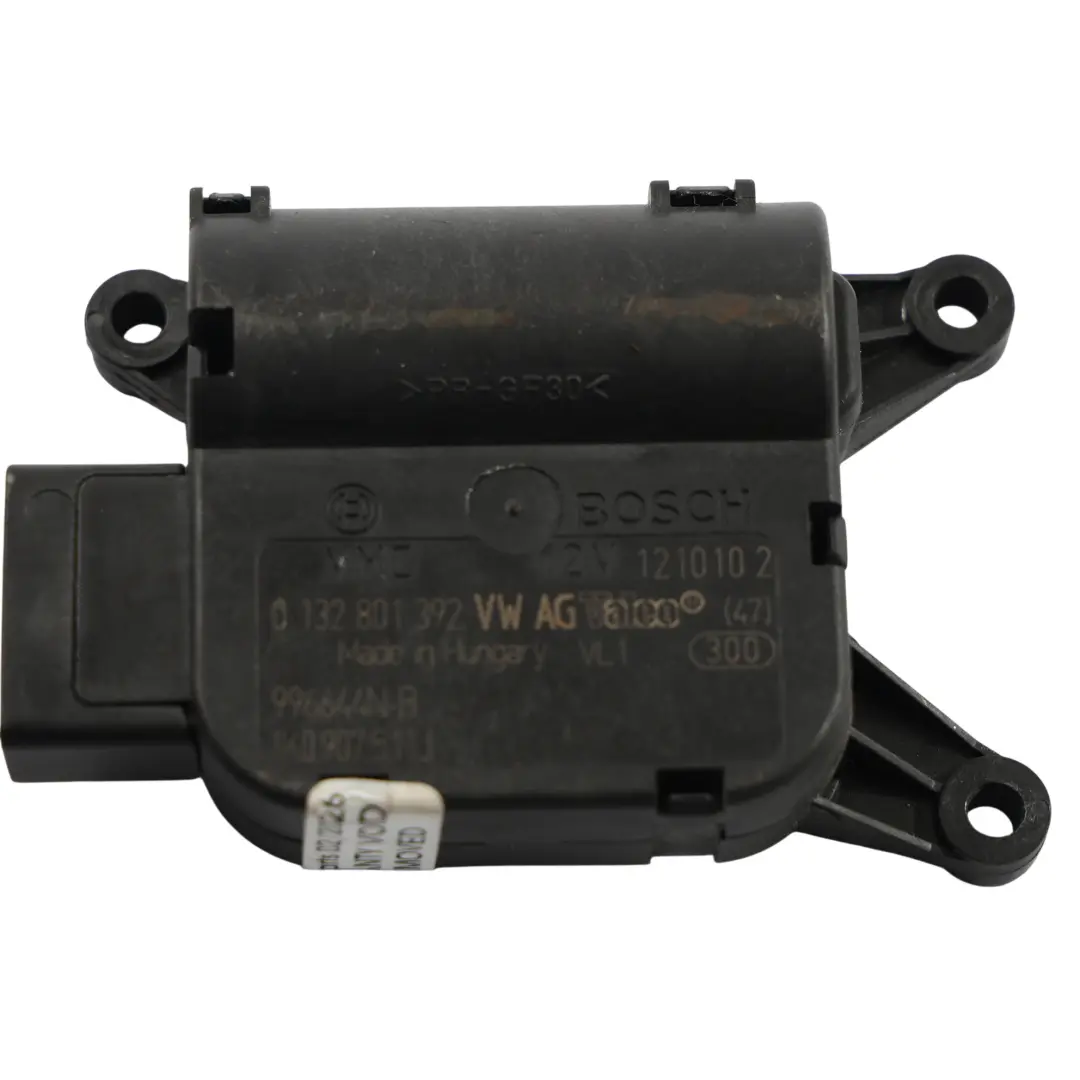 MK3 Actuador Aleta Ventilación Calefactor para Skoda Yeti 5L VW Scirocco con número de pieza 1K0907511J Skoda Yeti 5L VW Scirocco MK3 Actuador Aleta Ventilación Calefactor - SKU 1K0907511J - Número de pieza 1K0907511J