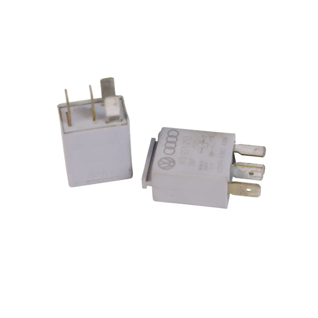Relais De Siège 449 12V 30A, Module 4 Broches X2 pour VW Volkswagen Audi à propos du numéro de pièce 1K0951253 VW Volkswagen Audi Relais De Siège 449 12V 30A, Module 4 Broches X2 - SKU 1K0951253-2 - Numéro de pièce 1K0951253