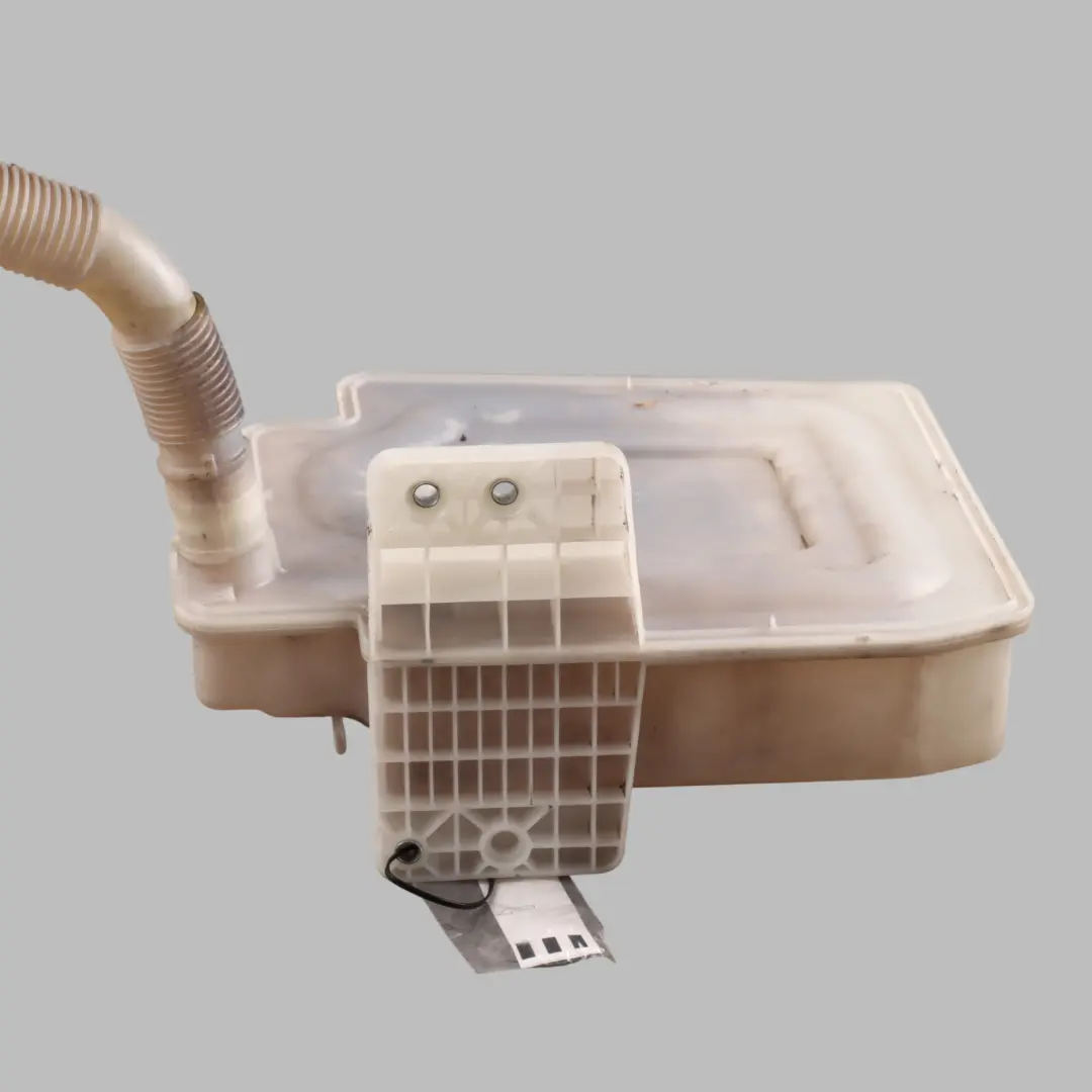 Scheibenwaschanlage Flasche Flüssigkeit Tank für VW Golf V Audi A3 8P mit Teilenummer 1K0955453Q VW Golf V Audi A3 8P Scheibenwaschanlage Flasche Flüssigkeit Tank - SKU 1K0955453Q-1 - Teilenummer 1K0955453Q