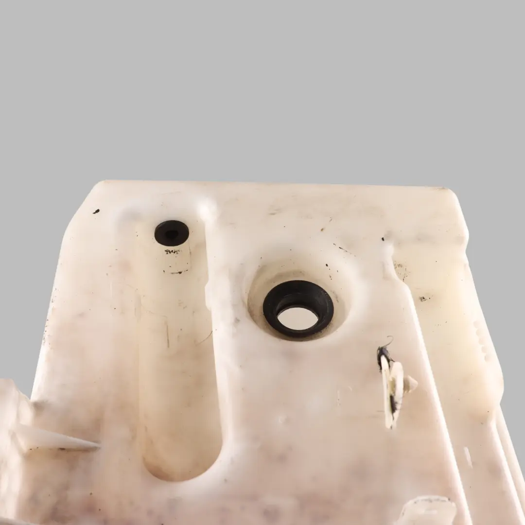 MK3 Golf MK6 Réservoir Liquide Lave-Glace pour Volkswagen Scirocco à propos du numéro de pièce 1K0955453R Volkswagen Scirocco MK3 Golf MK6 Réservoir Liquide Lave-Glace - SKU 1K0955453R-2 - Numéro de pièce 1K0955453R