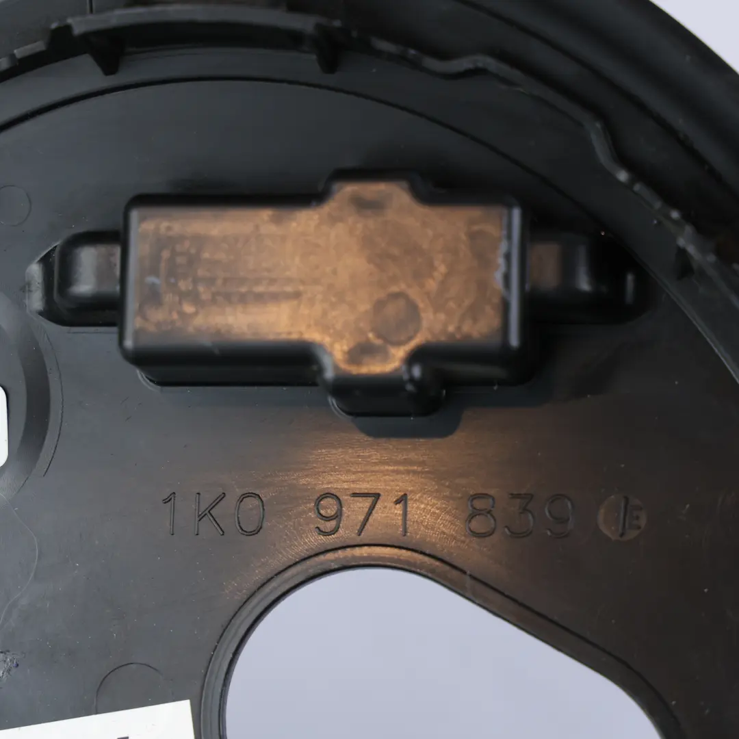 Kraftstoffgeber Pumpe Abdeckung Trim für Skoda Yeti 5L mit Teilenummer 1K0971839E Skoda Yeti 5L Kraftstoffgeber Pumpe Abdeckung Trim - SKU 1K0971839E - Teilenummer 1K0971839E