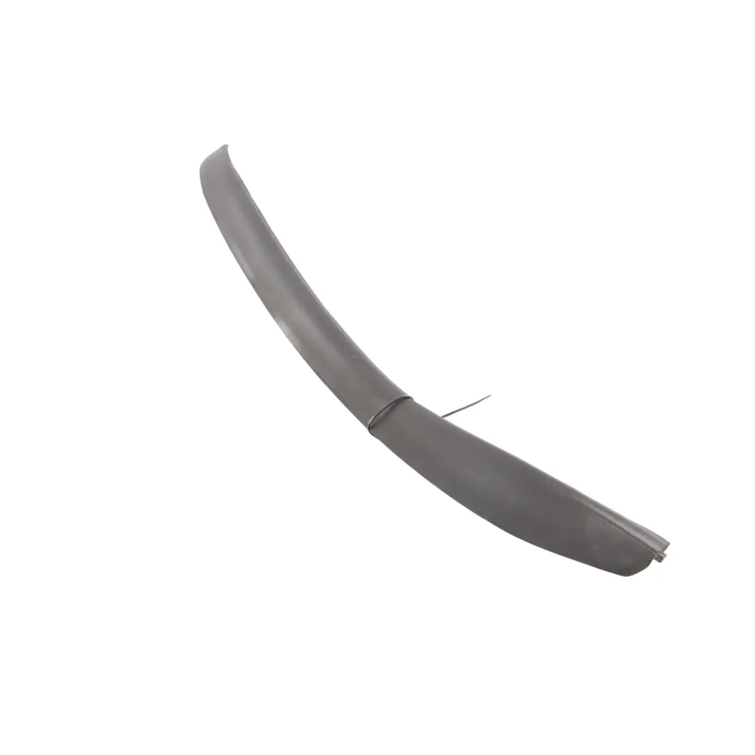 Mk5 3D Door End Seal Gasket Front Right O/S to VW Volkswagen Golf with Part number 1K3837382C VW Volkswagen Golf Mk5 3D Door End Seal Gasket Front Right O/S - SKU 1K3837382C - Part number 1K3837382C