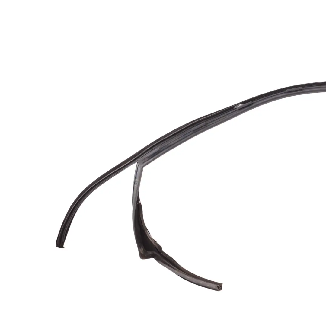 Mk5 Front Door Window Gasket Seal Right O/S 3-Door to Volkswagen VW Golf with Part number 1K3837432D Volkswagen VW Golf Mk5 Front Door Window Gasket Seal Right O/S 3-Door - SKU 1K3837432D - Part number 1K3837432D