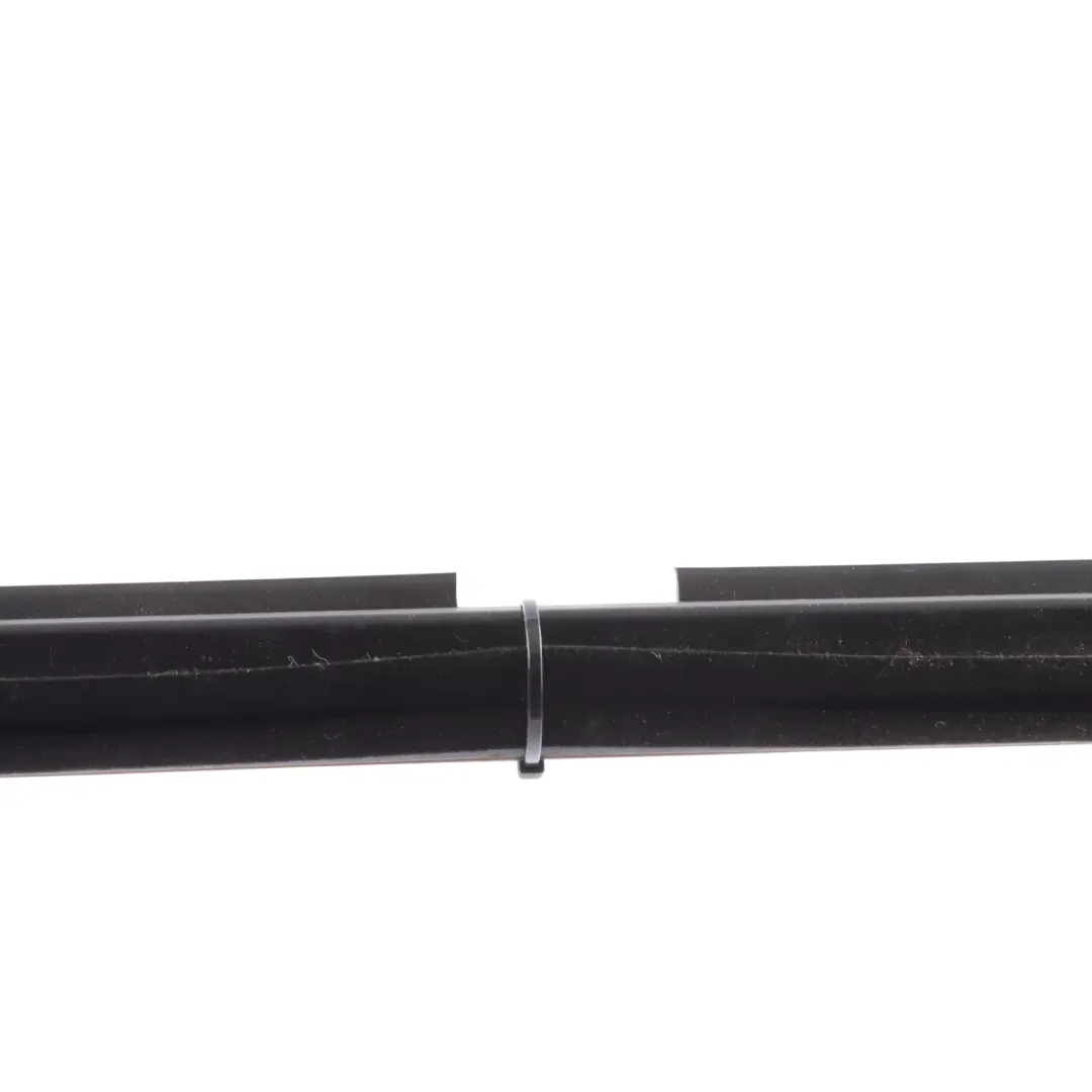 Mk5 1K 3D Inner Window Seal Gasket Front Right O/S to Volkswagen Golf with Part number 1K3837472D Volkswagen Golf Mk5 1K 3D Inner Window Seal Gasket Front Right O/S - SKU 1K3837472D - Part number 1K3837472D