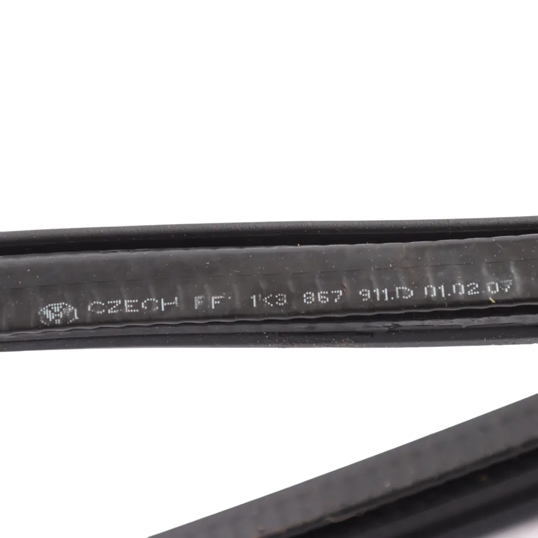 VW Golf Mk5 3Dr Guarnizione Interna Porta Anteriore Sinistra Destra - SKU 1K3867911D - Numero di parte 1K3867911D