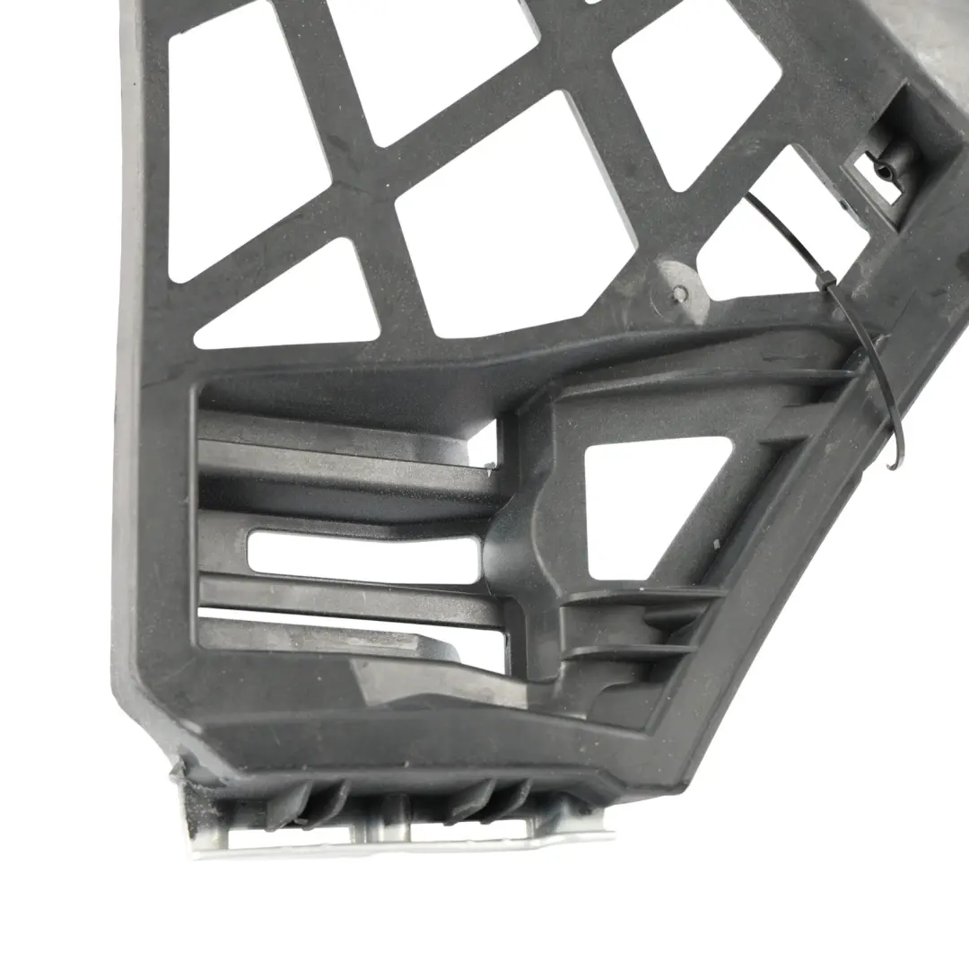 Mk5 1K Bumper Guide Profile Bracket Rear Left N/S to Volkswagen Golf with Part number 1K6807377 Volkswagen Golf Mk5 1K Bumper Guide Profile Bracket Rear Left N/S - SKU 1K6807377 - Part number 1K6807377