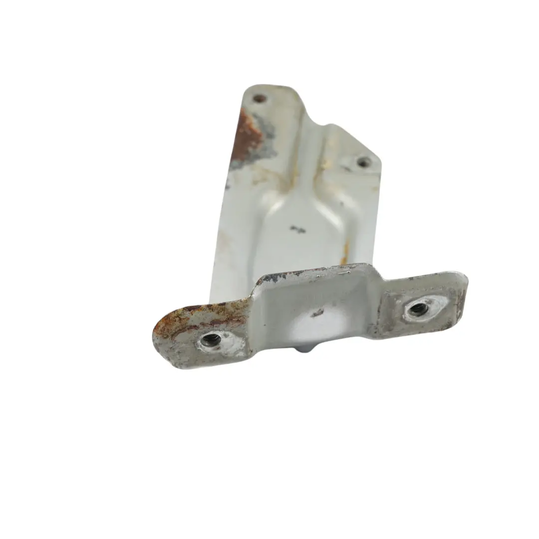 1K Fender Brace Support Bracket Front Right O/S to Volkswagen Golf Gti with Part number 1K6821136 Volkswagen Golf Gti 1K Fender Brace Support Bracket Front Right O/S - SKU 1K6821136 - Part number 1K6821136