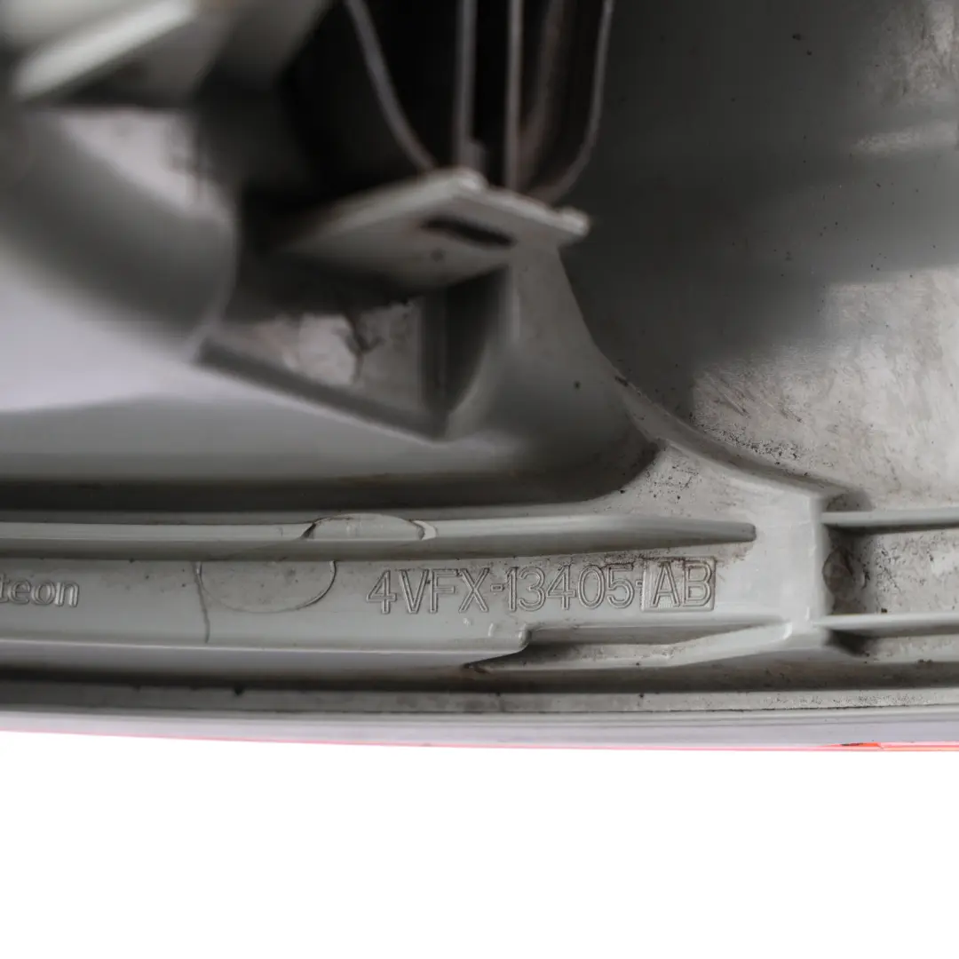 Volkswagen Golf Mk5 V Fanale Posteriore Pannello Laterale Sinistro - SKU 1K6945095AA - Numero di parte 1K6945095AA