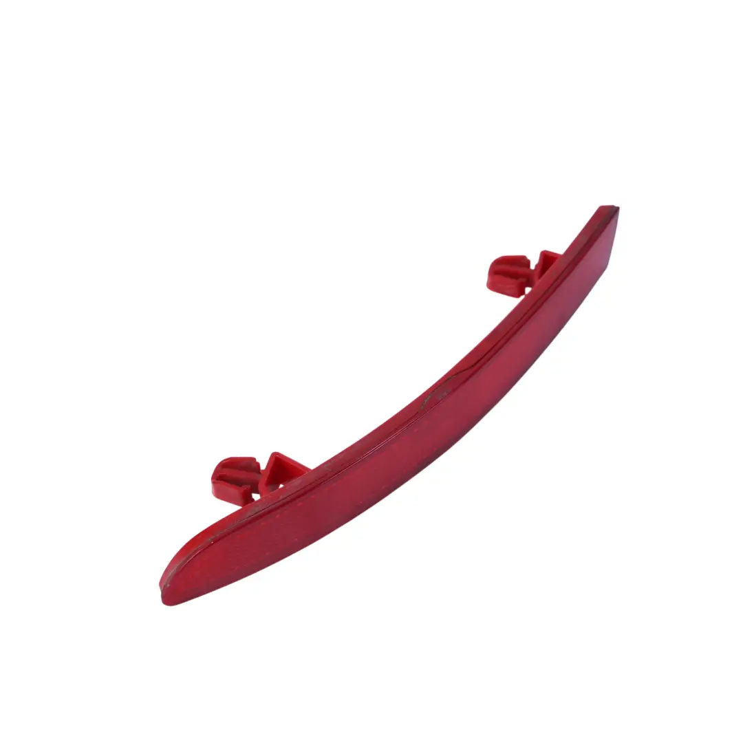 MK5 Reflector Trasero Izquierdo Parachoques Rojo para Volkswagen Golf con número de pieza 1K6945105A Volkswagen Golf MK5 Reflector Trasero Izquierdo Parachoques Rojo - SKU 1K6945105A - Número de pieza 1K6945105A