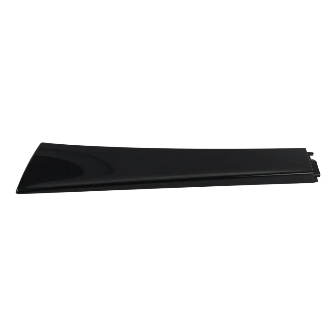 MK3 Spoiler Portellone Trim Posteriore Sinistro per Volkswagen Scirocco con numero di parte 1K8805945G Volkswagen Scirocco MK3 Spoiler Portellone Trim Posteriore Sinistro - SKU 1K8805945G - Numero di parte 1K8805945G