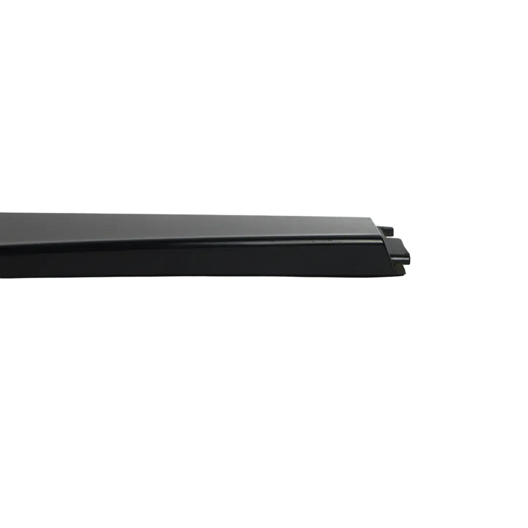 MK3 Spoiler Portellone Trim Posteriore Sinistro per Volkswagen Scirocco con numero di parte 1K8805945G Volkswagen Scirocco MK3 Spoiler Portellone Trim Posteriore Sinistro - SKU 1K8805945G - Numero di parte 1K8805945G