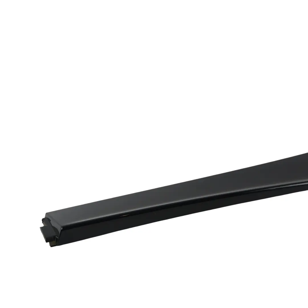 MK3 Moldura Spoiler Portón Trasero Derecho para Volkswagen Scirocco con número de pieza 1K8805946G Volkswagen Scirocco MK3 Moldura Spoiler Portón Trasero Derecho - SKU 1K8805946G - Número de pieza 1K8805946G