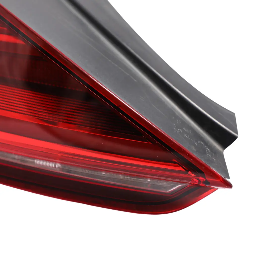 Mk3 Rücklicht Lampe Hinten Links für VW Volkswagen Scirocco mit Teilenummer 1K8945207B VW Volkswagen Scirocco Mk3 Rücklicht Lampe Hinten Links - SKU 1K8945207B - Teilenummer 1K8945207B