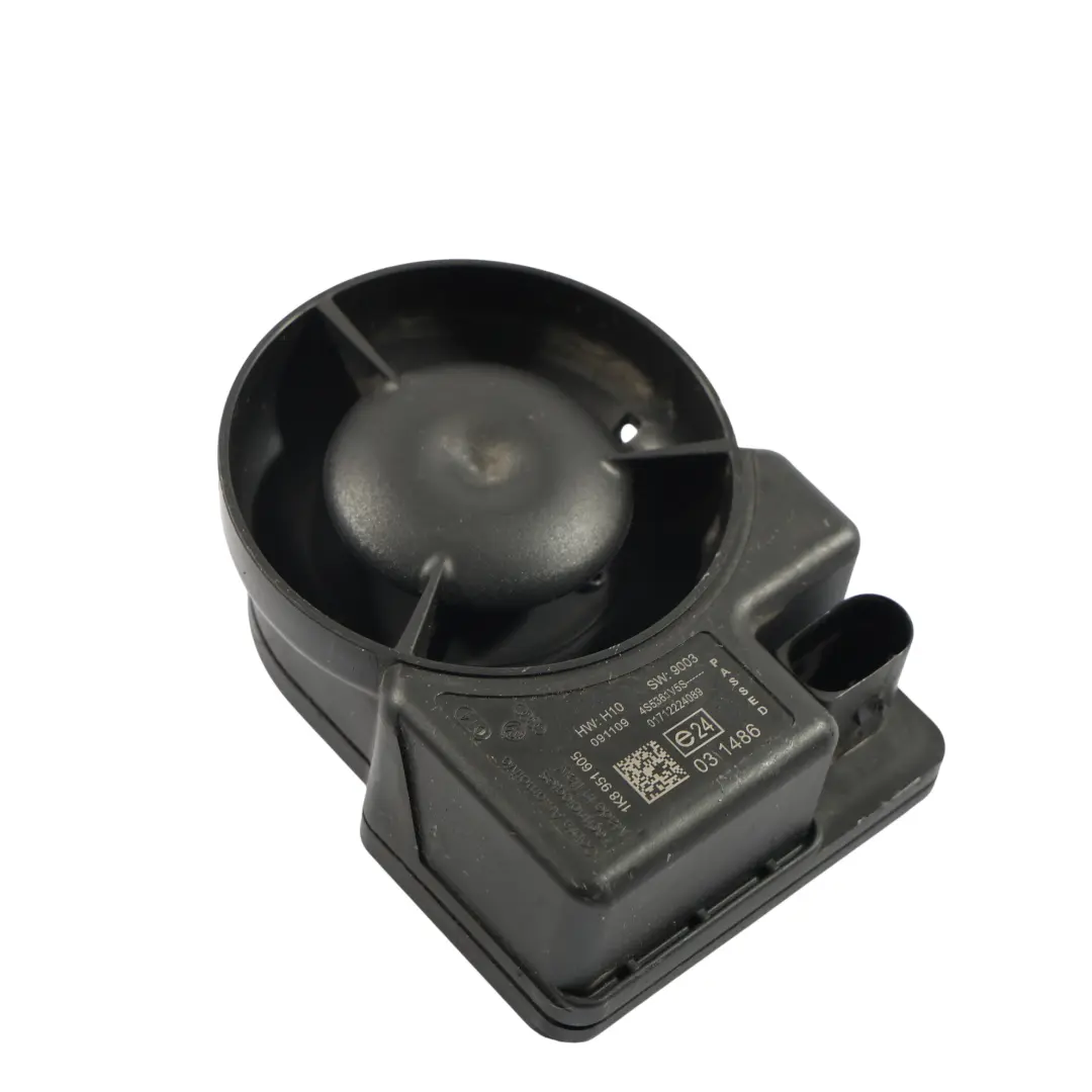 Alarm System Siren Anti-Theft Signal to VW Volkswagen Audi Seat Skoda with Part number 1K8951605 VW Volkswagen Audi Seat Skoda Alarm System Siren Anti-Theft Signal - SKU 1K8951605 - Part number 1K8951605