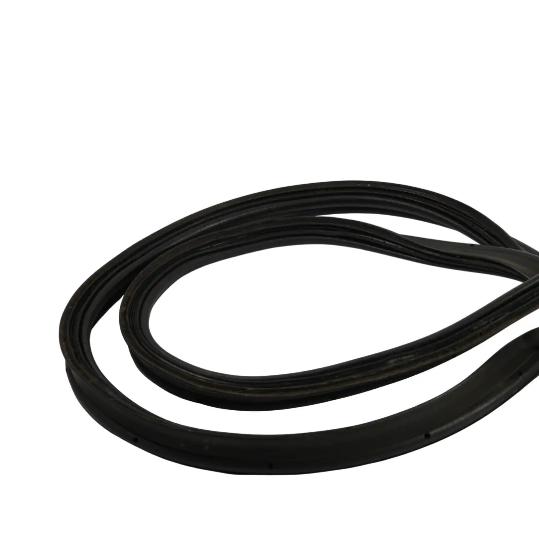 Mk6 Guarnizione Portellone Posteriore In Gomma per Volkswagen Golf con numero di parte 1K9827705A Volkswagen Golf Mk6 Guarnizione Portellone Posteriore In Gomma - SKU 1K9827705A - Numero di parte 1K9827705A