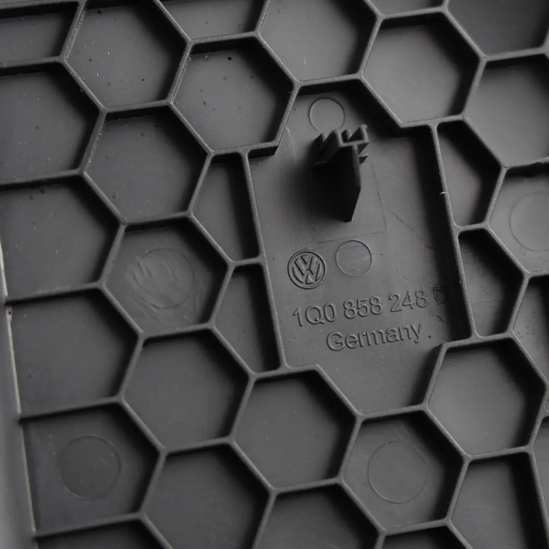 Mk3 Front Dashboard Trim Cover Panel Right O/S to VW Volkswagen Scirocco with Part number 1Q0858248D VW Volkswagen Scirocco Mk3 Front Dashboard Trim Cover Panel Right O/S - SKU 1Q0858248D - Part number 1Q0858248D