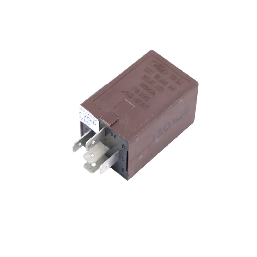 Folding Mirror 5 Pin Power Relay L319 to Land Rover Discovery 3 with Part number 1S7T-17L684-AA Land Rover Discovery 3 Folding Mirror 5 Pin Power Relay L319 - SKU 1S7T-17L684-AA - Part number 1S7T-17L684-AA