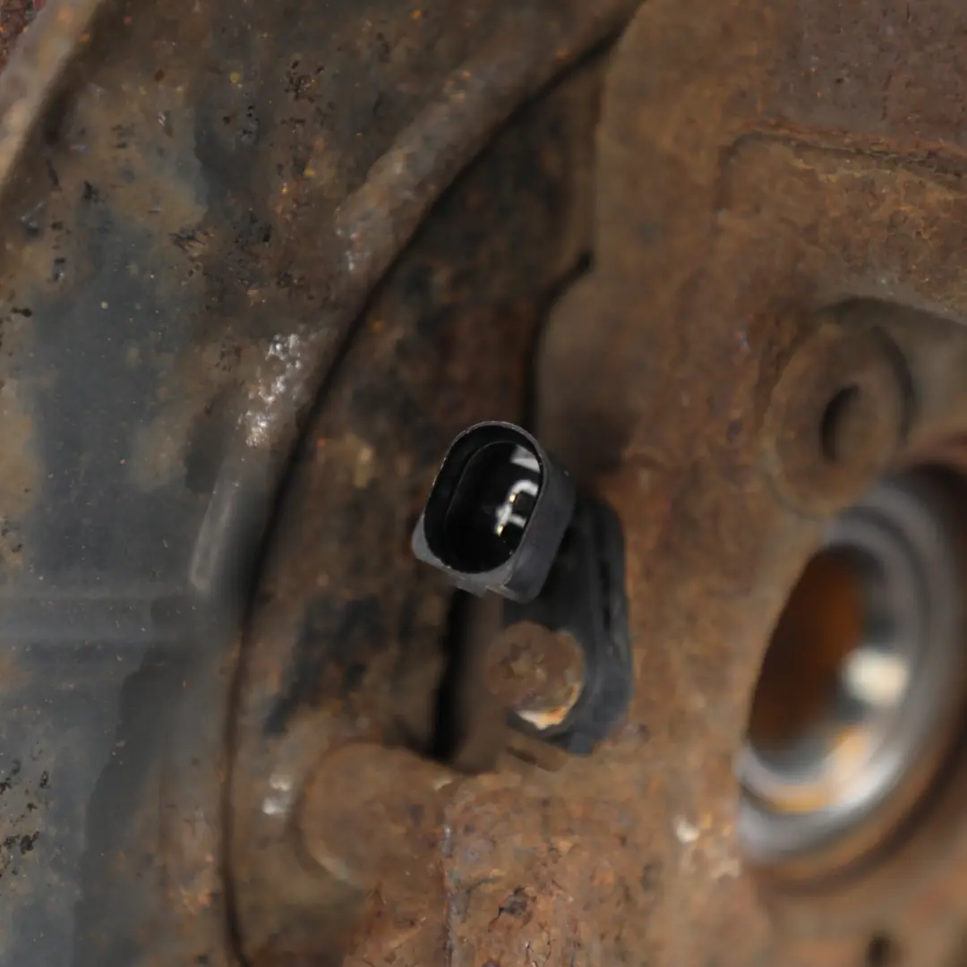 Noga Zawieszenia Przednia Lewa Koła Piasta Zacisk do VW Golf V 2.0 GTI o numerze 1T0413031HP VW Golf V 2.0 GTI Noga Zawieszenia Przednia Lewa Koła Piasta Zacisk - SKU 1T0413031HP-2 - Numer Części 1T0413031HP