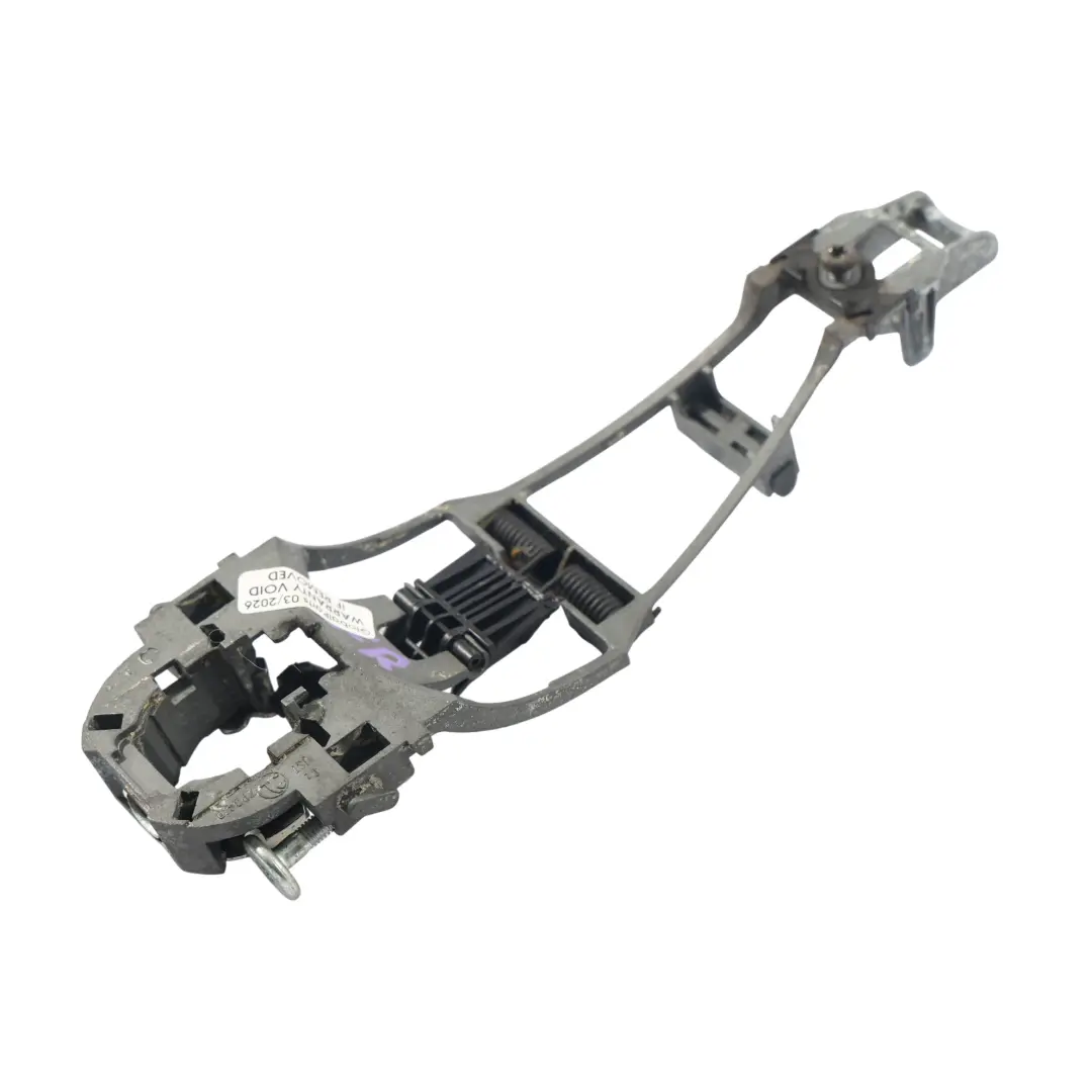 Soporte Manija Puerta Delantera Derecha para Skoda Octavia II con número de pieza 1U0837886B Skoda Octavia II Soporte Manija Puerta Delantera Derecha - SKU 1U0837886B - Número de pieza 1U0837886B