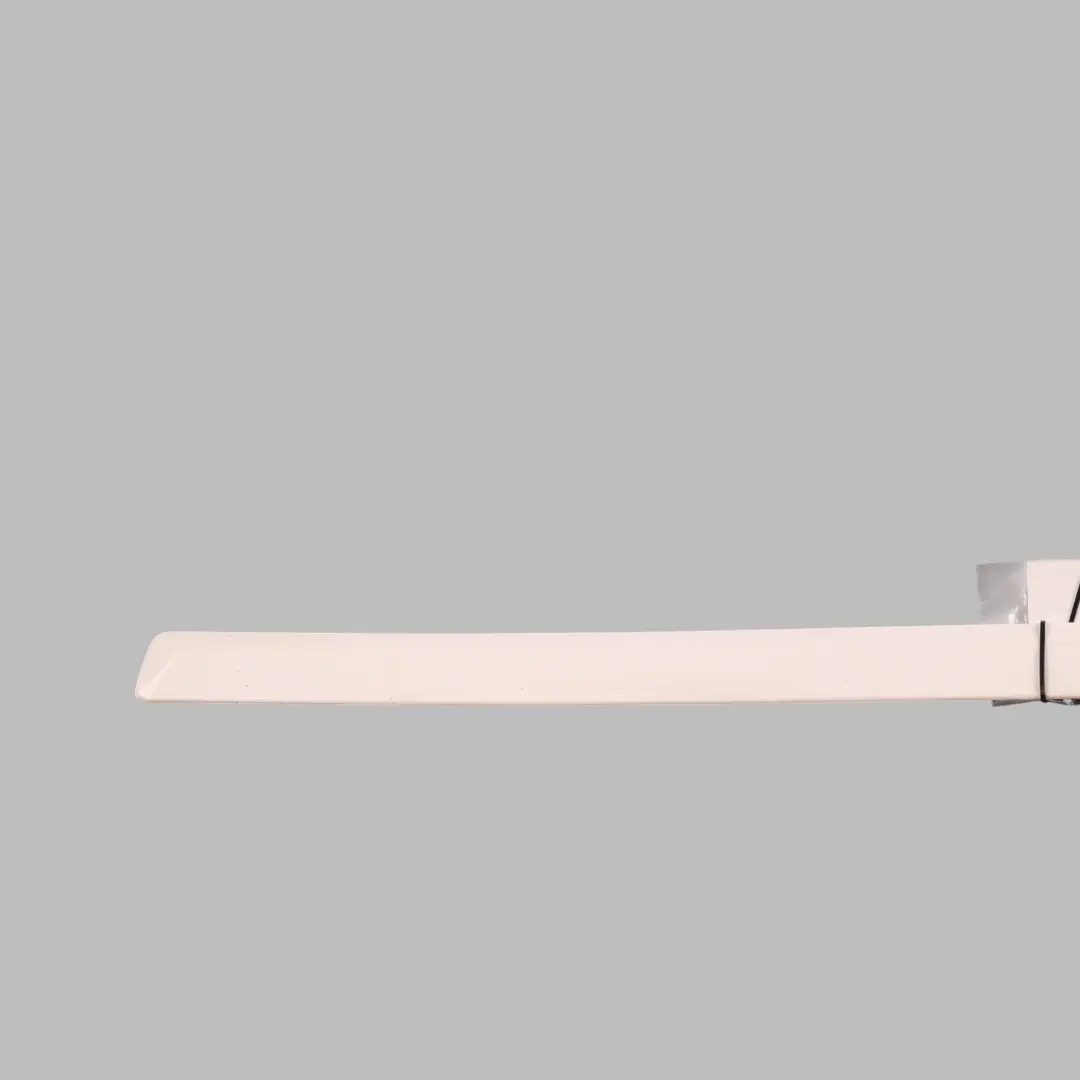 Skoda Octavia Mk2 Door Trim Strip Cover Front Right O/S Candy White - B9A / F9E - SKU 1Z0853518A-CAN - Part number 1Z0853518A