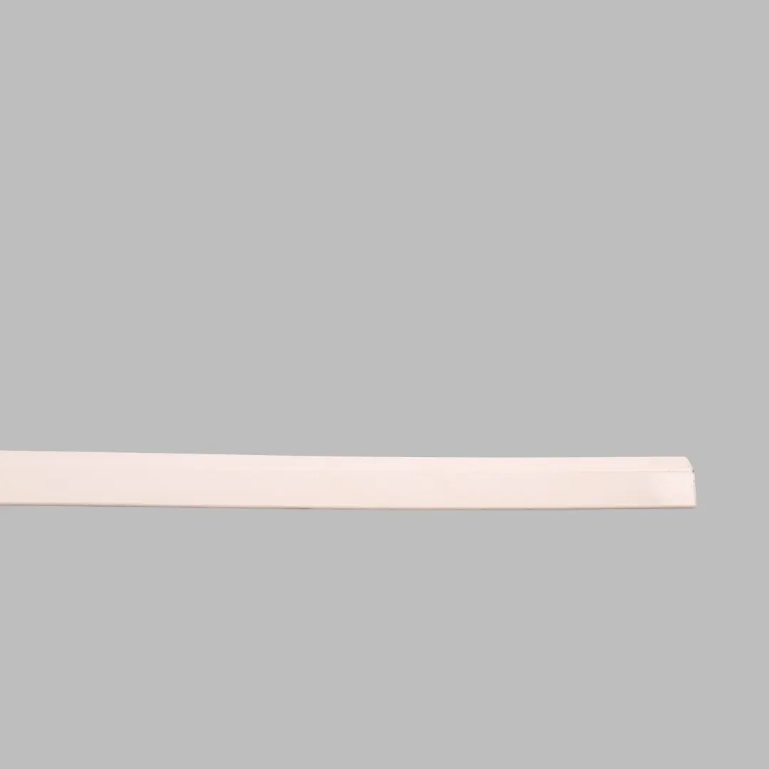 Mk2 Door Trim Strip Cover Front Right O/S Candy White - B9A / F9E to Skoda Octavia with Part number 1Z0853518A Skoda Octavia Mk2 Door Trim Strip Cover Front Right O/S Candy White - B9A / F9E - SKU 1Z0853518A-CAN - Part number 1Z0853518A