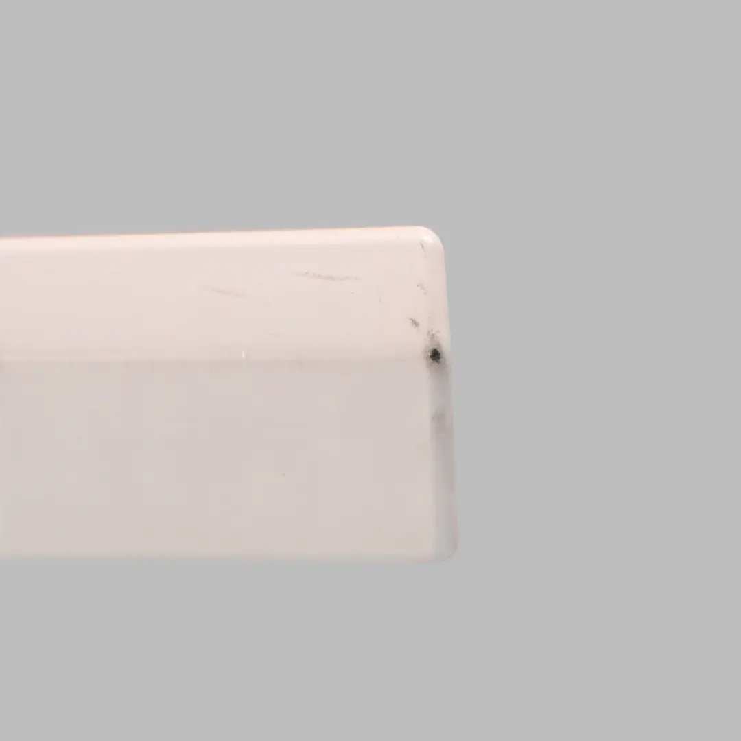 Skoda Octavia Mk2 Door Trim Strip Cover Front Right O/S Candy White - B9A / F9E - SKU 1Z0853518A-CAN - Part number 1Z0853518A