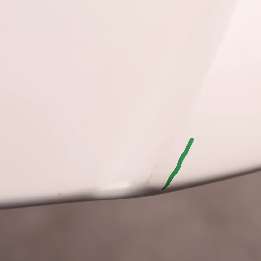 Skoda Octavia Mk2 RS Rear Boot Trunk Lid Tailgate Spoiler Candy White - B9A/F9E - SKU 1Z5827939-CAN - Part number 1Z5827939