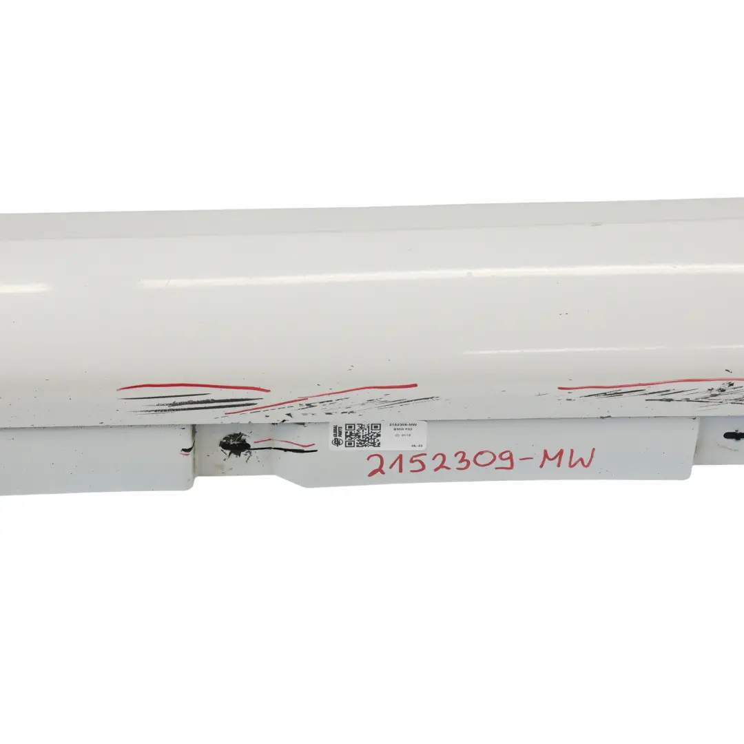 Próg Lewy Nakładka Listwa Progowa Mineral White Biały - A96 do BMW F02 o numerze 2152309 BMW F02 Próg Lewy Nakładka Listwa Progowa Mineral White Biały - A96 - SKU 2152309-MW - Numer Części 2152309