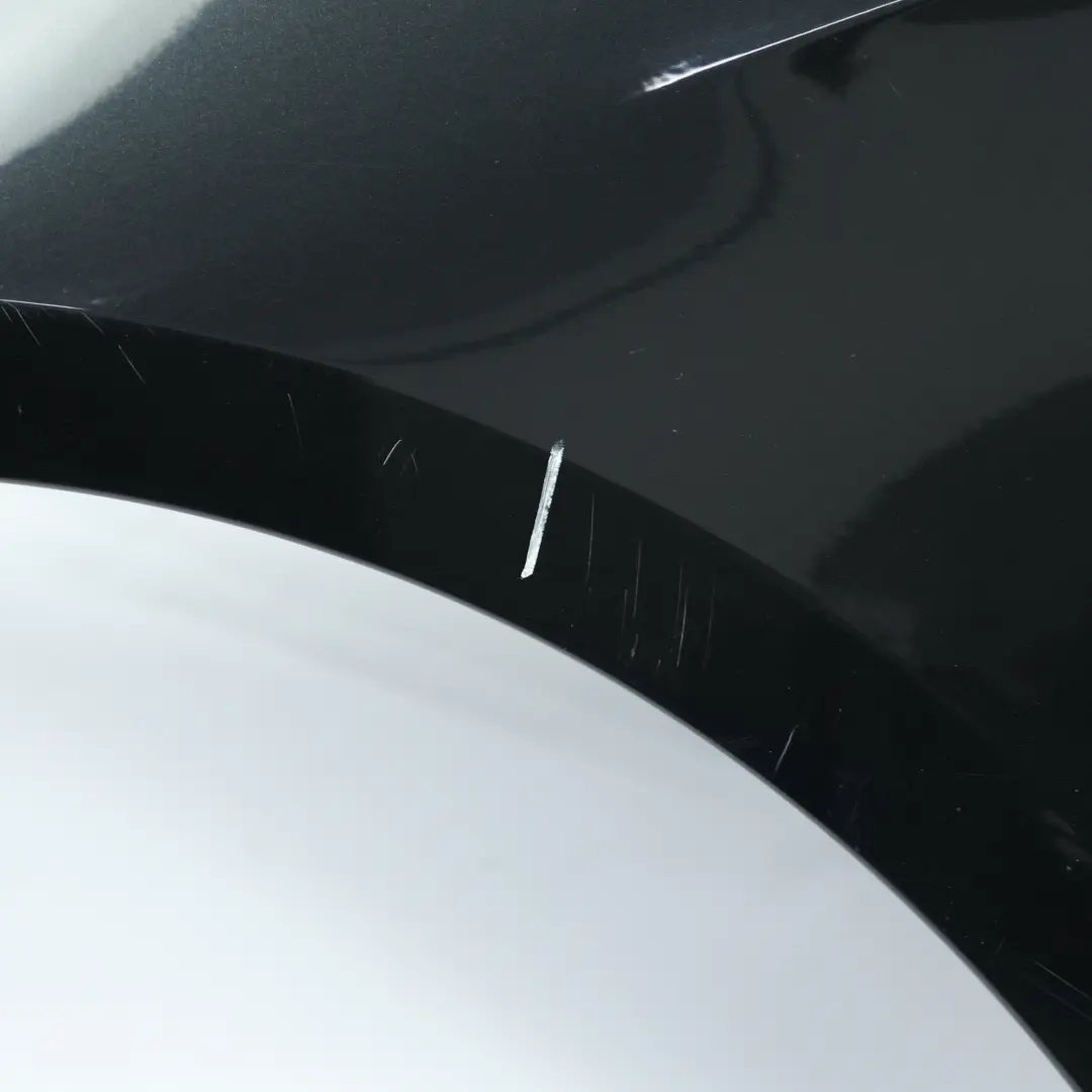 Panneau Laterale a L'Avant Gauche Garde-Boue Black Sapphire - 475 pour BMW E92 E93 à propos du numéro de pièce 2155919 BMW E92 E93 Panneau Laterale a L'Avant Gauche Garde-Boue Black Sapphire - 475 - SKU 2155919-BS1 - Numéro de pièce 2155919