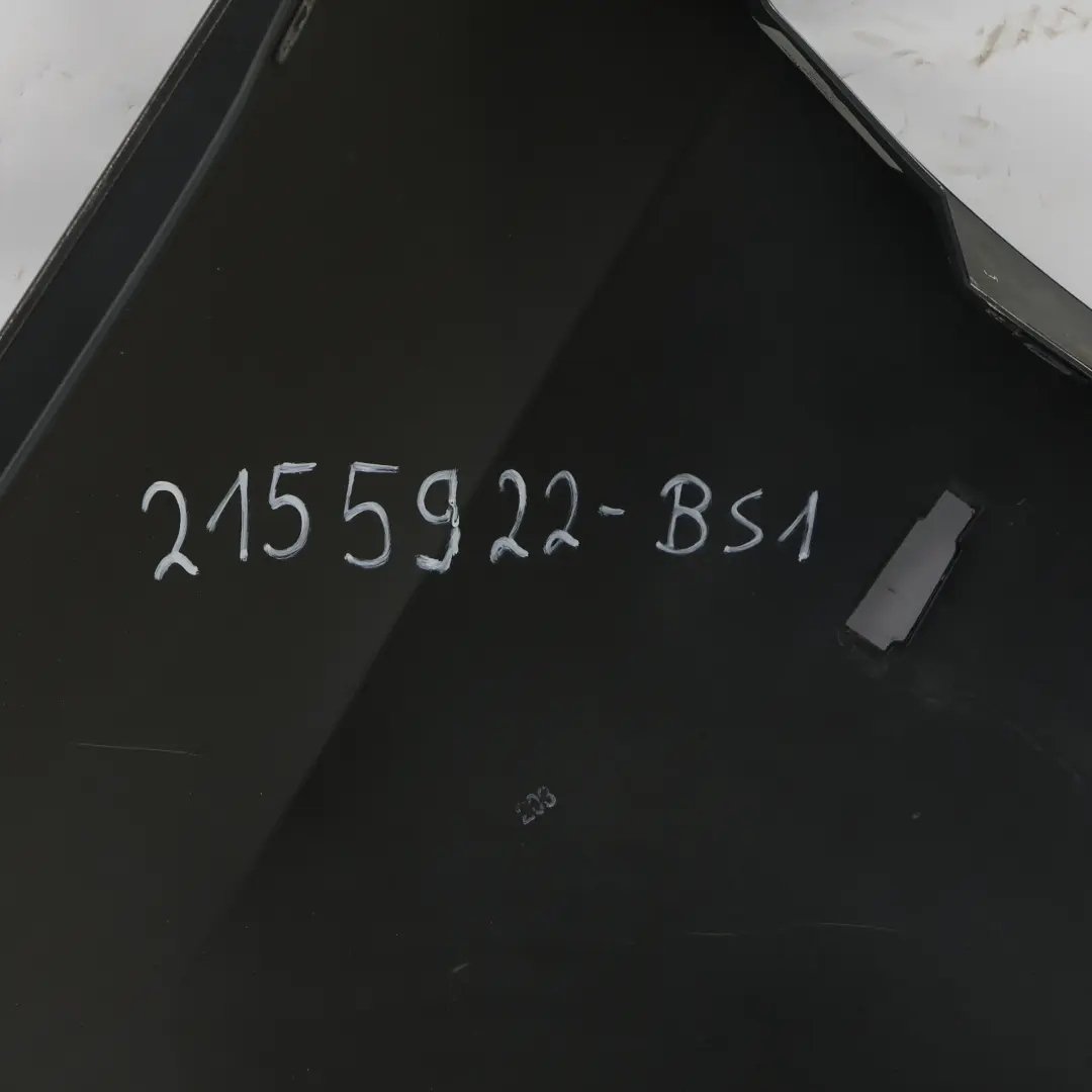 Pannello Laterale Parafango Anteriore Destro Black Sapphire - 475 per BMW E92 con numero di parte 2155922 BMW E92 Pannello Laterale Parafango Anteriore Destro Black Sapphire - 475 - SKU 2155922-BS1 - Numero di parte 2155922