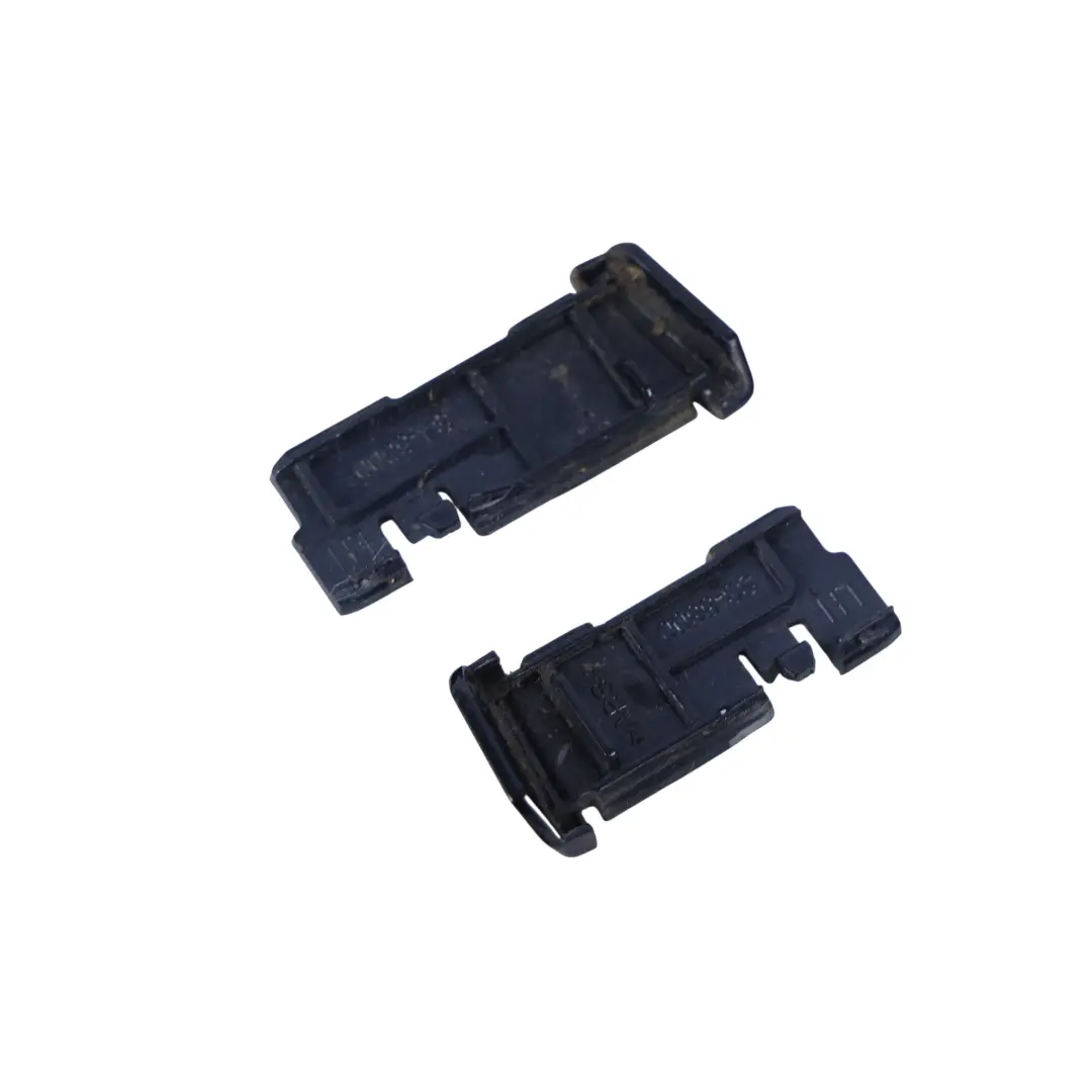 Rivestimento Ringhiera Tetto Sinistro Nero Zaffiro Metallizzato - 475 per BMW F30 con numero di parte 2239971 BMW F30 Rivestimento Ringhiera Tetto Sinistro Nero Zaffiro Metallizzato - 475 - SKU 2239971-BS2 - Numero di parte 2239971