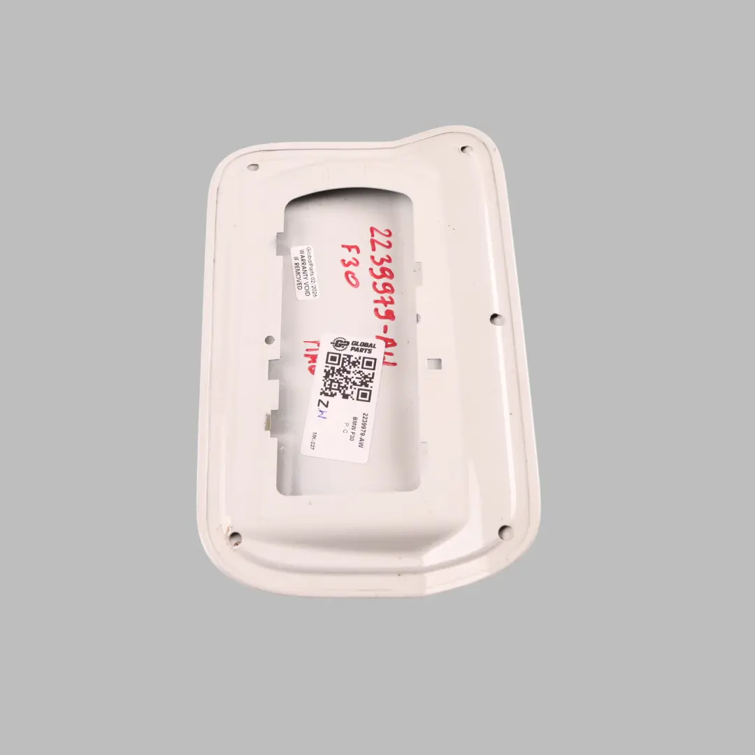 Coperchio di Protezione Bianco Alpino Bianco - 300 per BMW F30 F80 M3 con numero di parte 2239979 BMW F30 F80 M3 Coperchio di Protezione Bianco Alpino Bianco - 300 - SKU 2239979-AW - Numero di parte 2239979