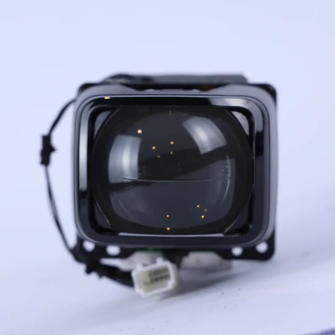 Front Headlight Headlamp Xenon Lens Control Module 230.039-00 to Audi A6 C8 with Part number 230039 Audi A6 C8 Front Headlight Headlamp Xenon Lens Control Module 230.039-00 - SKU 230039-00 - Part number 230039