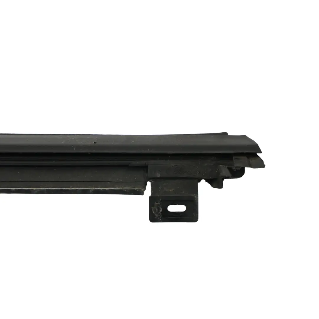 Puerta Ventana Junta Tira Delantera Izquierda FR3B-6321453-AJ para Ford Mustang VI con número de pieza 2521389 Ford Mustang VI Puerta Ventana Junta Tira Delantera Izquierda FR3B-6321453-AJ - SKU 2521389 - Número de pieza 2521389