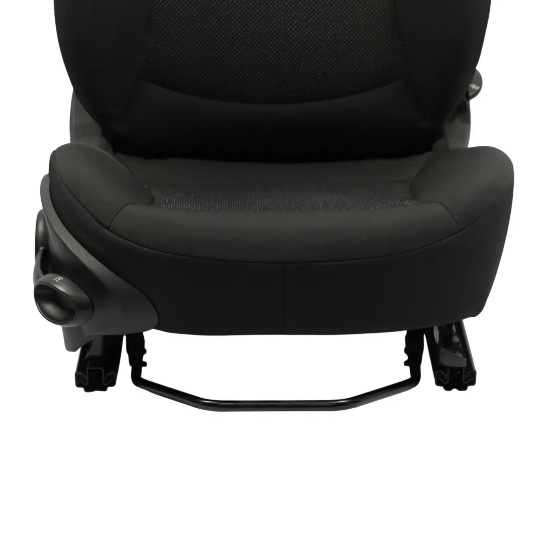 Siège Avant Droit Tissu Cosmos Carbon Black pour Mini Cooper One R55 R56 à propos du numéro de pièce 2753432 Mini Cooper One R55 R56 Siège Avant Droit Tissu Cosmos Carbon Black - SKU 2753432-3 - Numéro de pièce 2753432