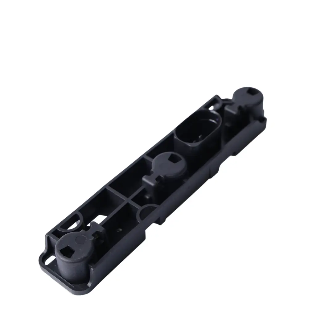 Gniazdo Światła Żarówki Lampy Lewy Tył do Mini R55 R55 LCI o numerze 2758129 Mini R55 R55 LCI Gniazdo Światła Żarówki Lampy Lewy Tył - SKU 2758129 - Numer Części 2758129