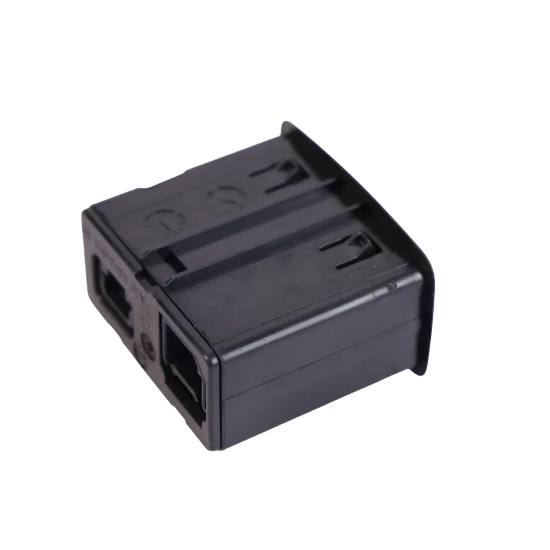 Mittelarmlehne Steckdose SD Kartenleser Aux USB für Smart 453 Fortwo mit Teilenummer 280237342R Smart 453 Fortwo Mittelarmlehne Steckdose SD Kartenleser Aux USB - SKU 280237342R - Teilenummer 280237342R