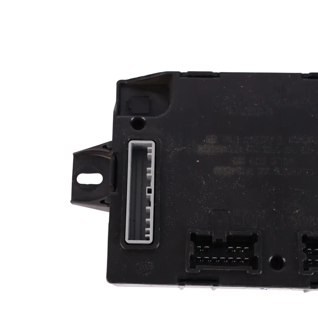 Body Control Module SAM Control Unit to Smart 453 Fortwo with Part number 284B14011R Smart 453 Fortwo Body Control Module SAM Control Unit - SKU 284B14011R - Part number 284B14011R